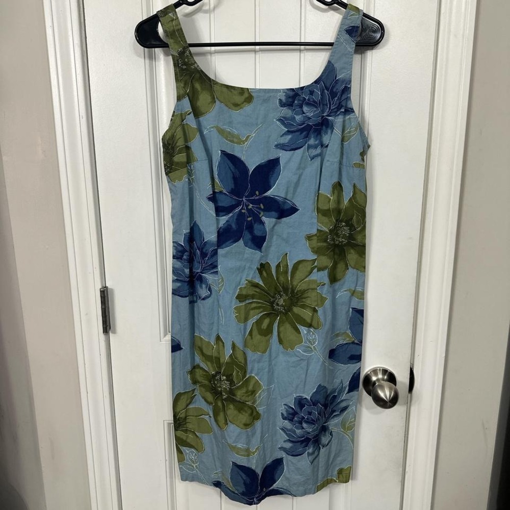 Blue tropical floral midi dress size medium.